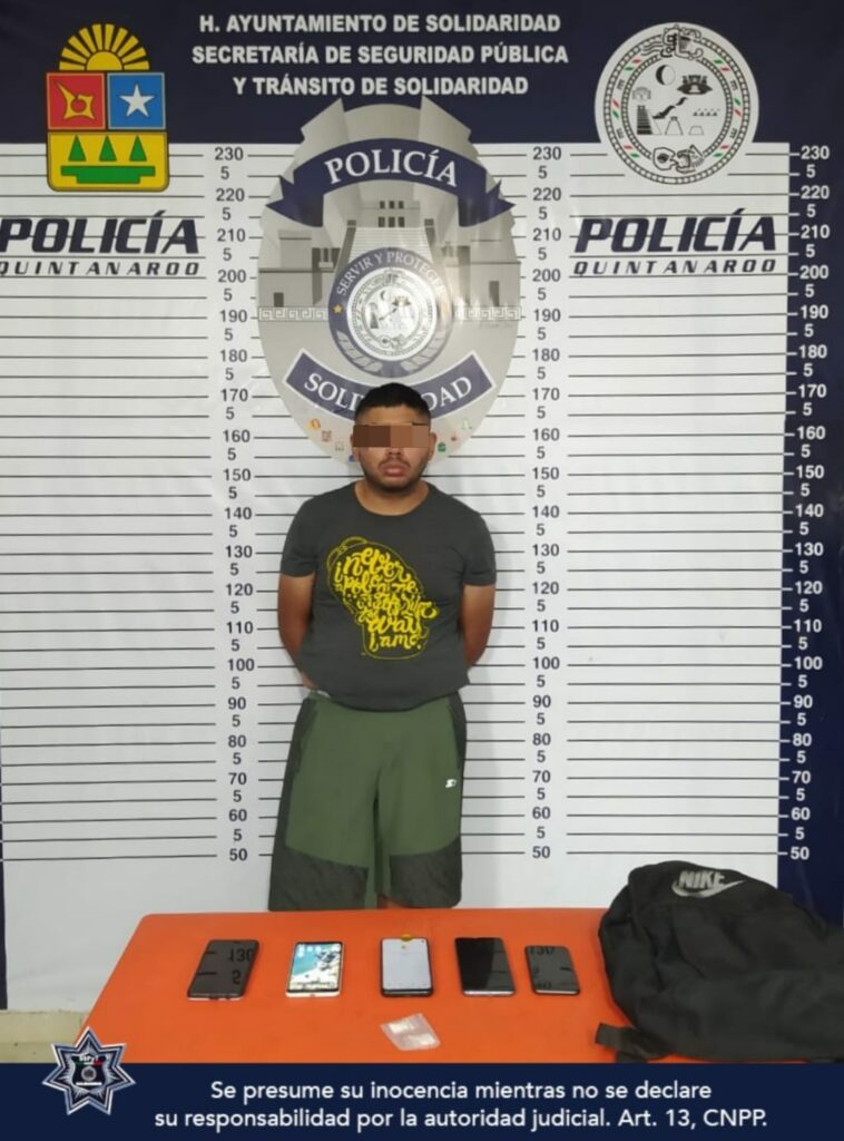 Cae presunto narcomenudista con droga y celulares en Playa del Carmen