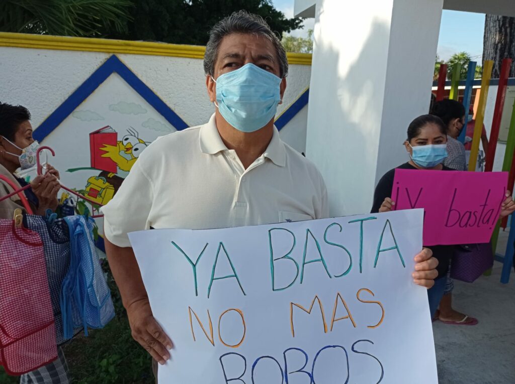 Padres de familia protestan por robos constantes a kínder de Chetumal A
