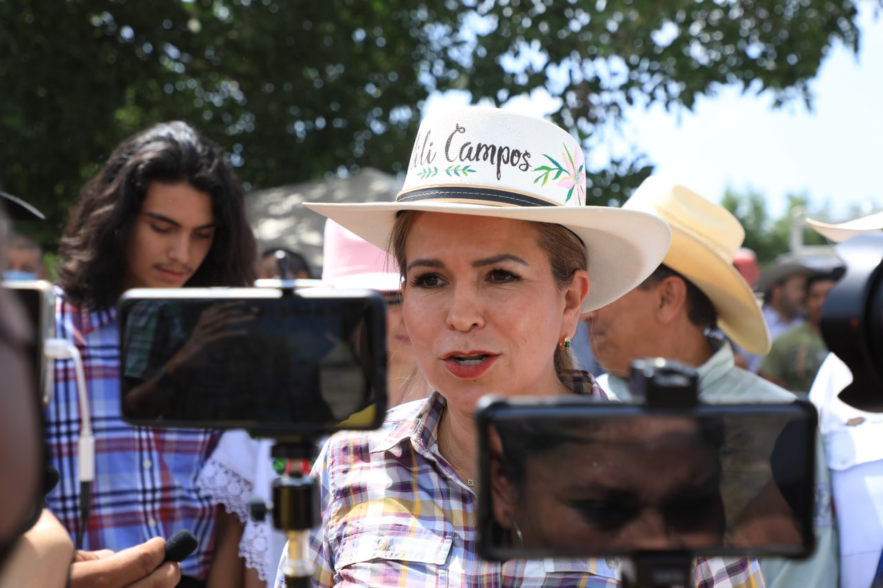 Con la cabalgata urbana inició la Feria del Carmen 2022