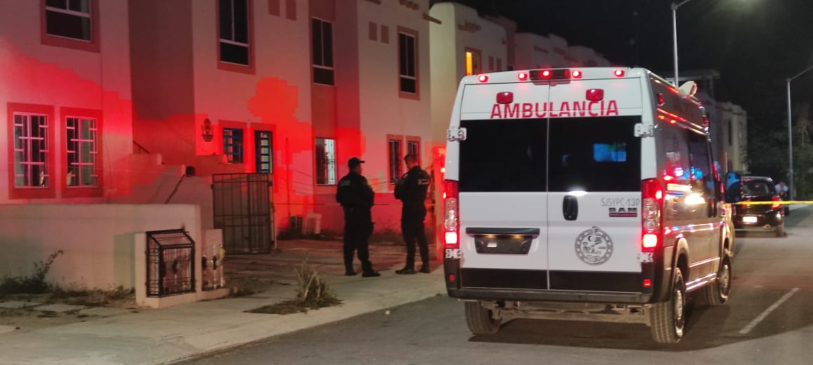 Hombre es rociado con gasolina y abandonado con las manos esposadas en Playa del Carmen