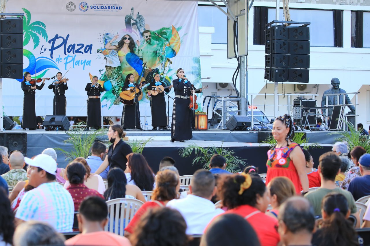 Inauguran La Plaza de Playa