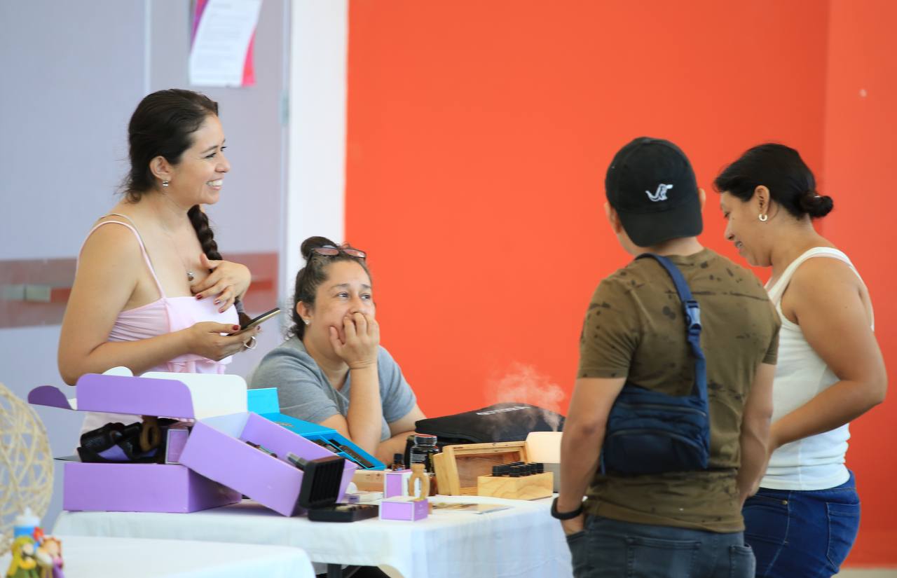 Empodera Lili Campos a mujeres solidarenses