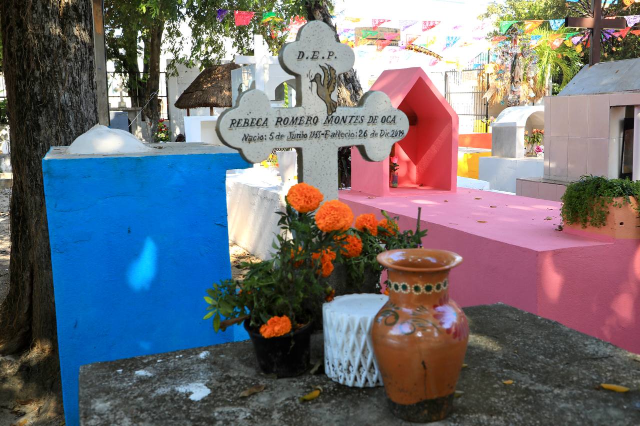 Lili Campos fomenta y preserva las tradiciones