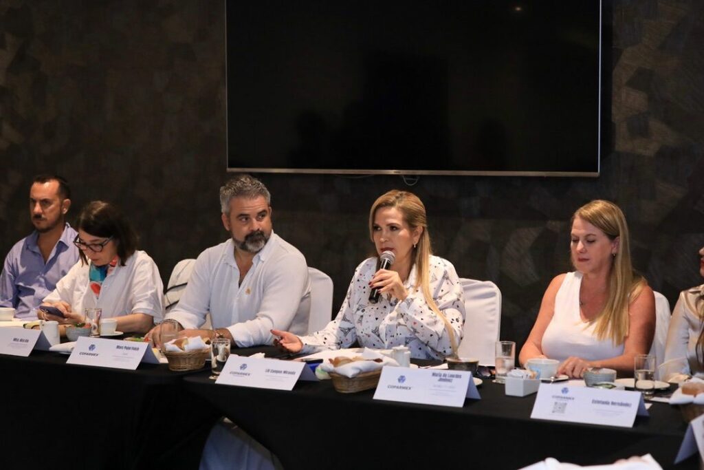 Gobierno municipal socializa acciones con empresarios