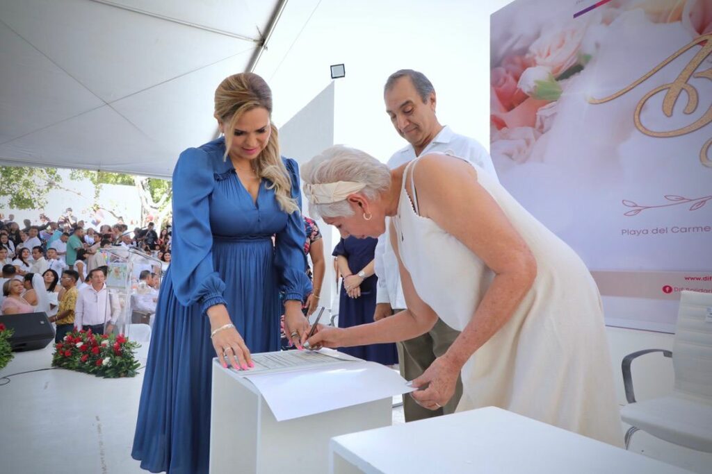 Se dan el sí 280 parejas en las Bodas Colectivas 2023