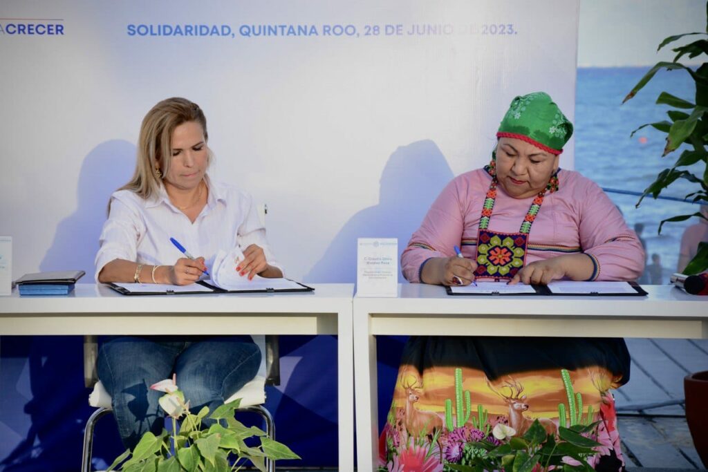 Firman convenio para erradicar la discriminación en Solidaridad