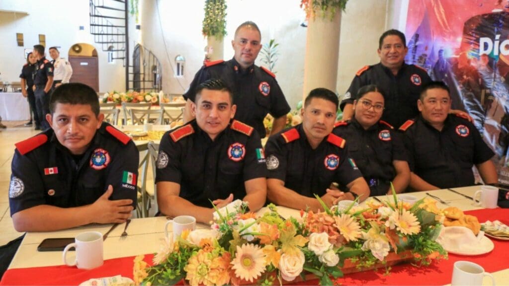 En Solidaridad se reconoce a las y los bomberos