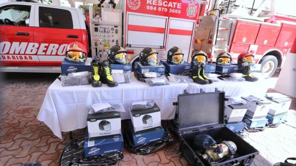 En Solidaridad se reconoce a las y los bomberos