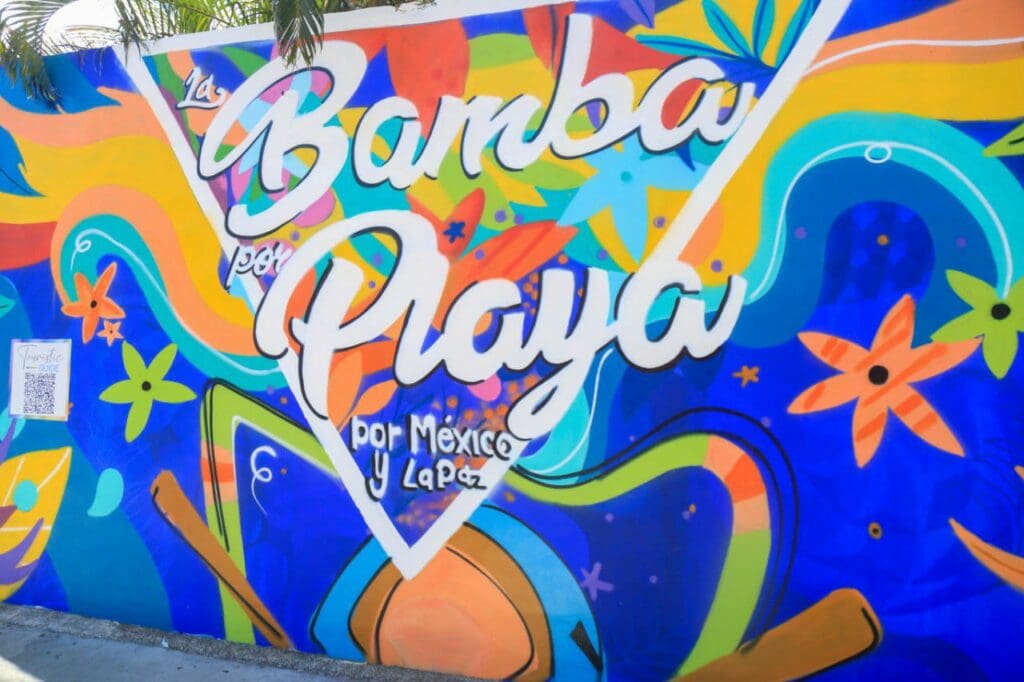 Lili Campos develó el muro “La Bamba por Playa”