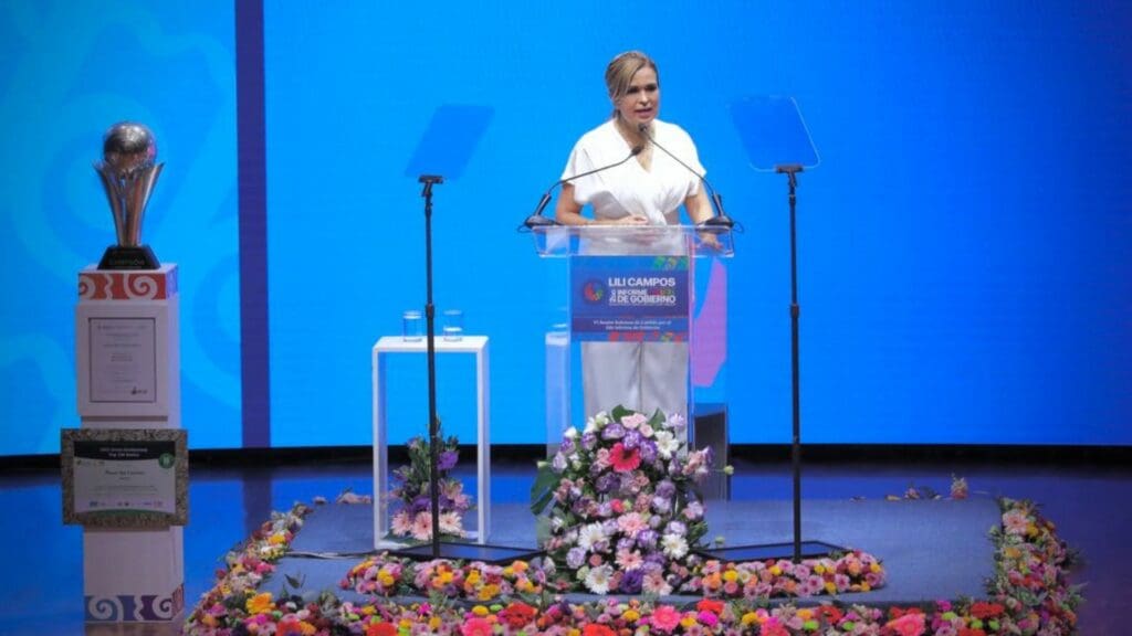 Sin mirar al pasado, Solidaridad se renueva