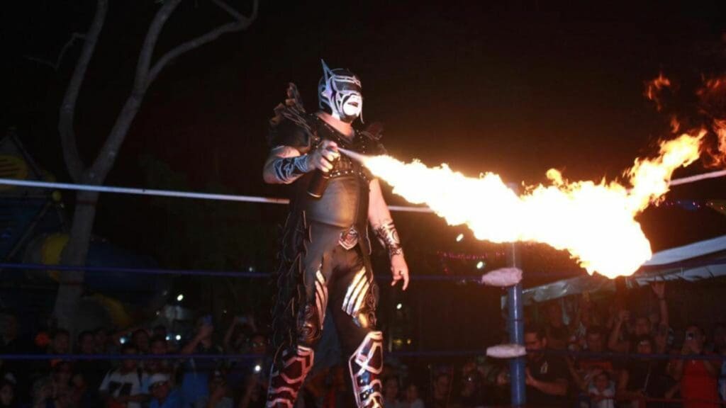 "Lucha Libre en Tu Colonia", Llegó al Festival de Día de Muertos en Playa del Carmen.
